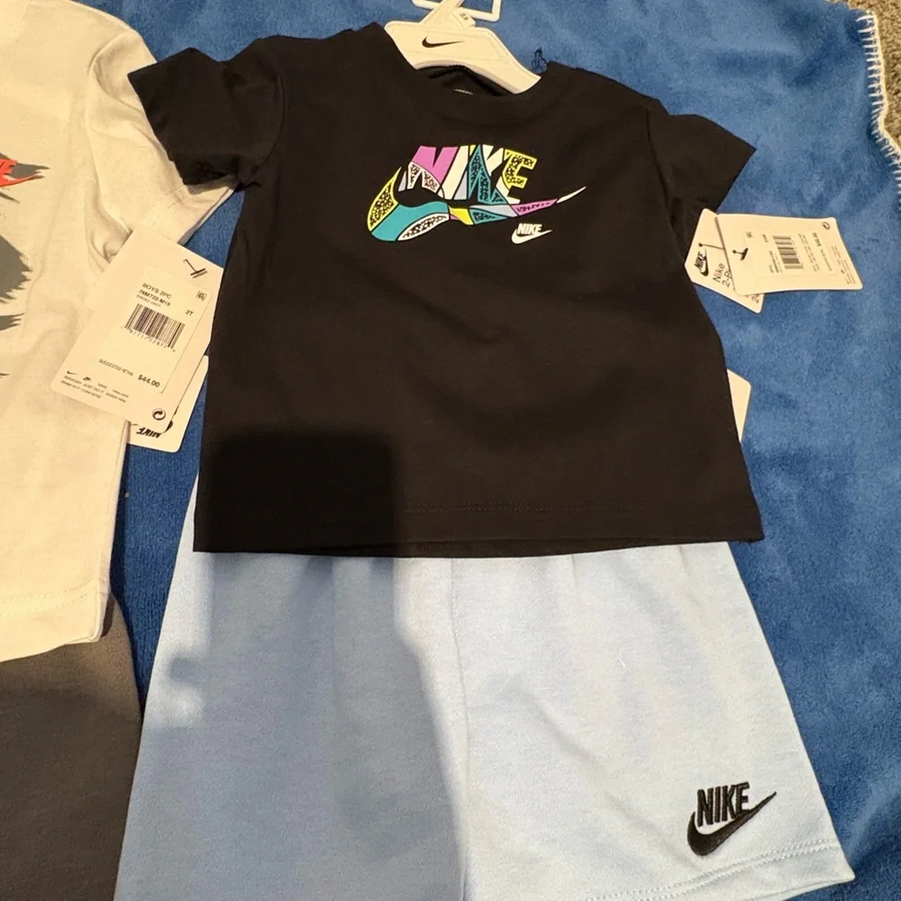Bundle - Nike Kids Graphic Tee and Shorts Sets — White, Black, Gray & Light Blue - Picture 4 of 10
